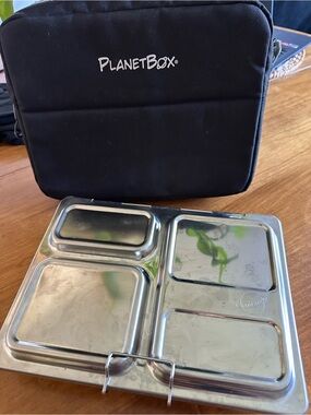 PlanetBox Launch Stainless Steel Lunch Box With Slim Sleeve Carrier Black